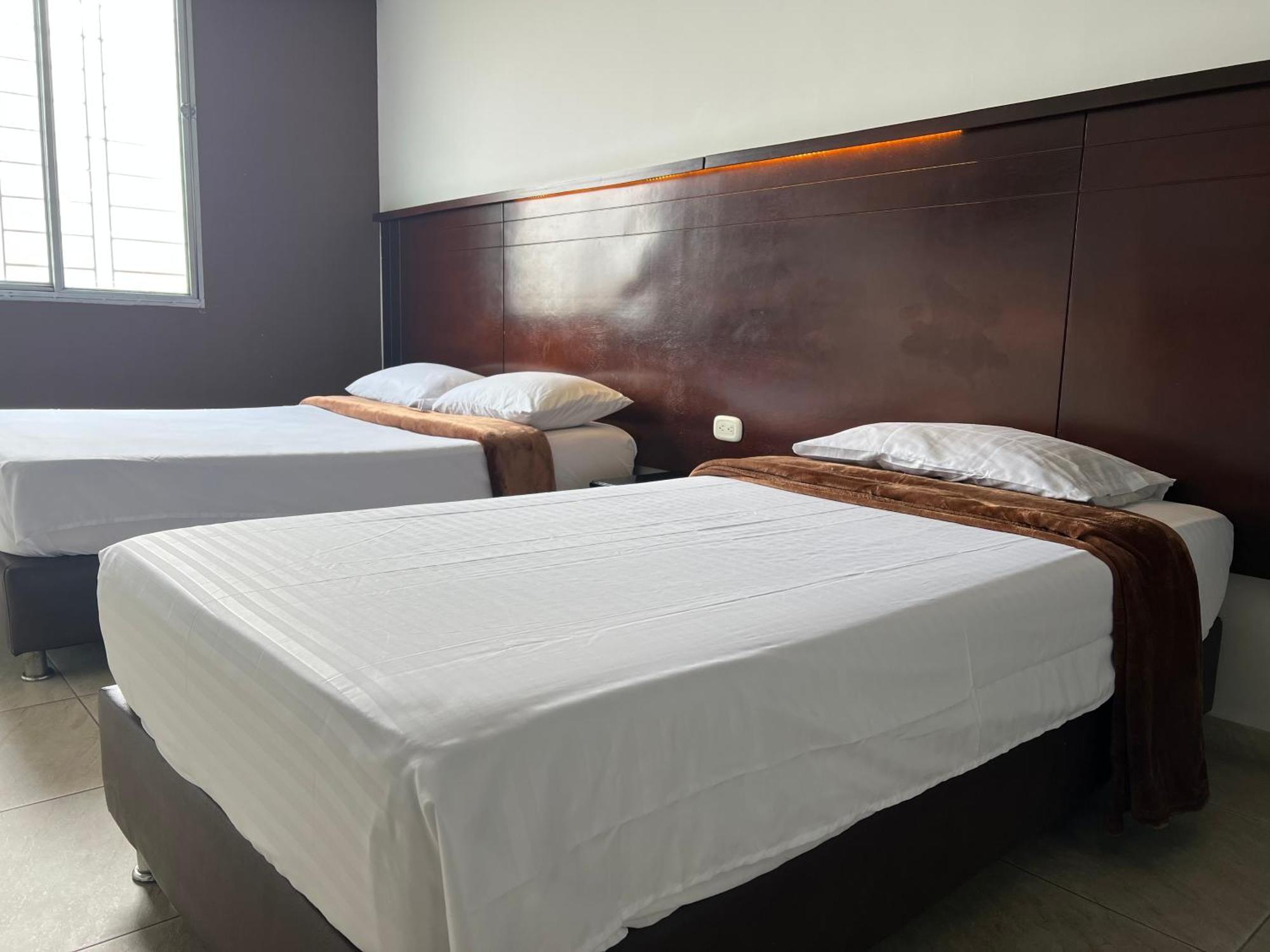 Hotel Marialu Оканья Экстерьер фото