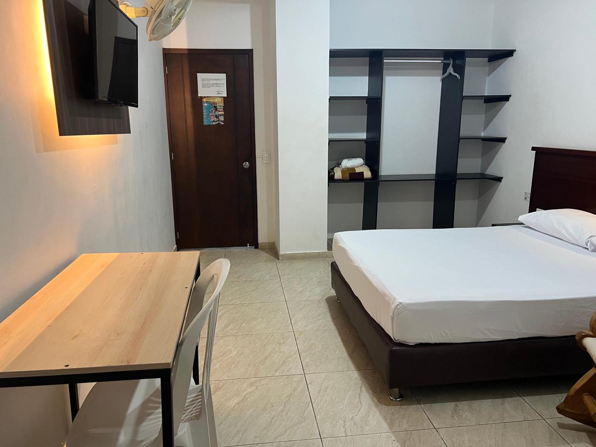 Hotel Marialu Оканья Экстерьер фото