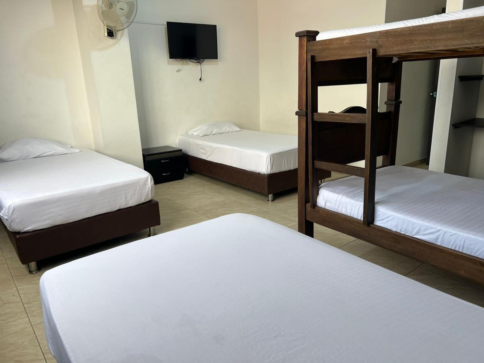 Hotel Marialu Оканья Экстерьер фото