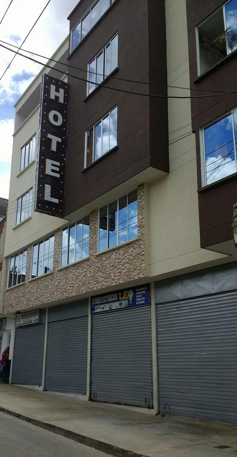 Hotel Marialu Оканья Экстерьер фото